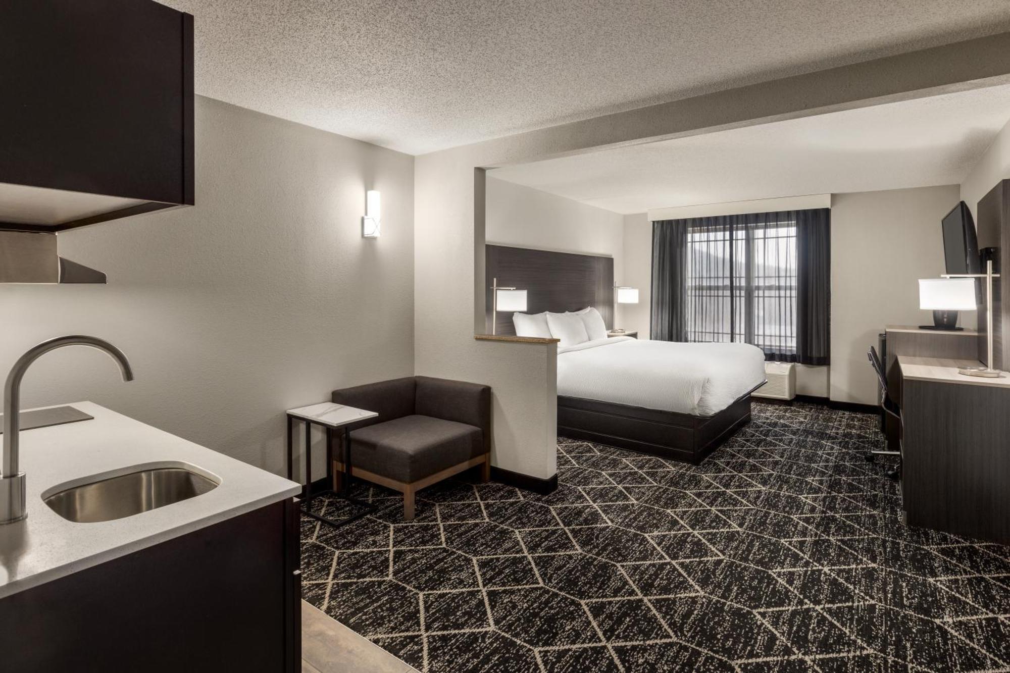 La Quinta Inn & Suites By Wyndham Lake George Eksteriør bilde