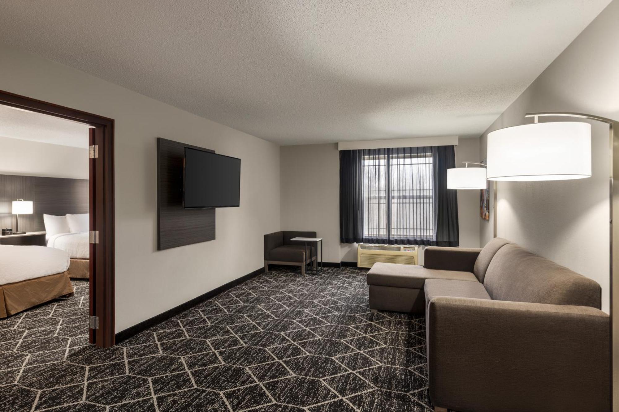 La Quinta Inn & Suites By Wyndham Lake George Eksteriør bilde