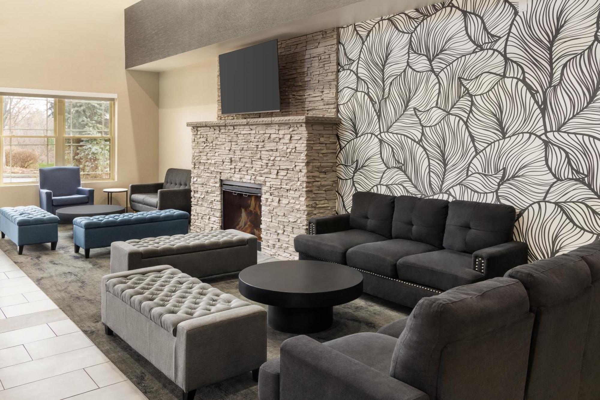 La Quinta Inn & Suites By Wyndham Lake George Eksteriør bilde