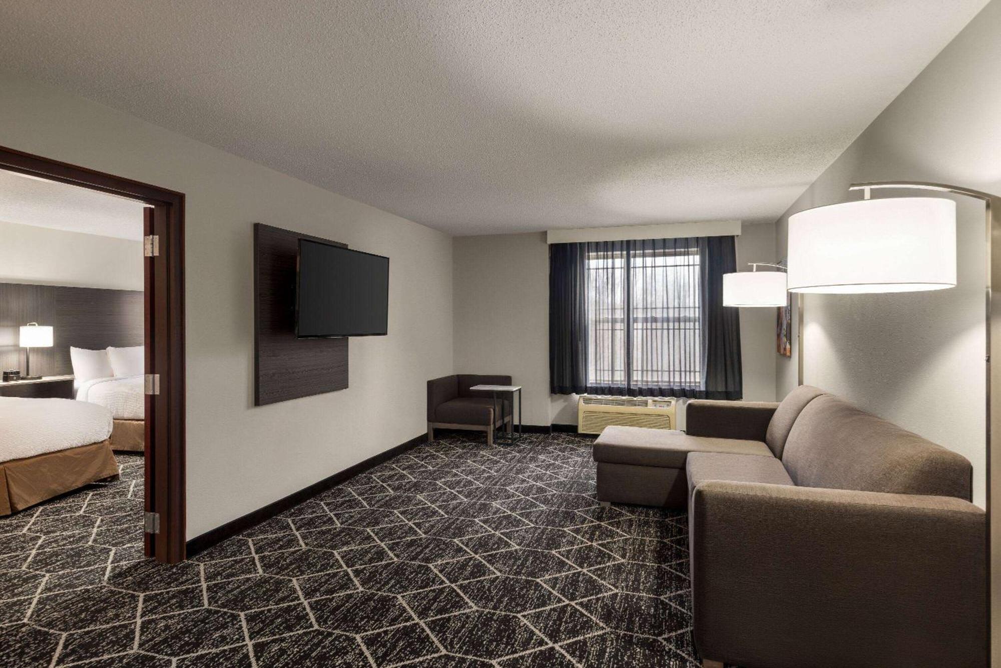 La Quinta Inn & Suites By Wyndham Lake George Eksteriør bilde