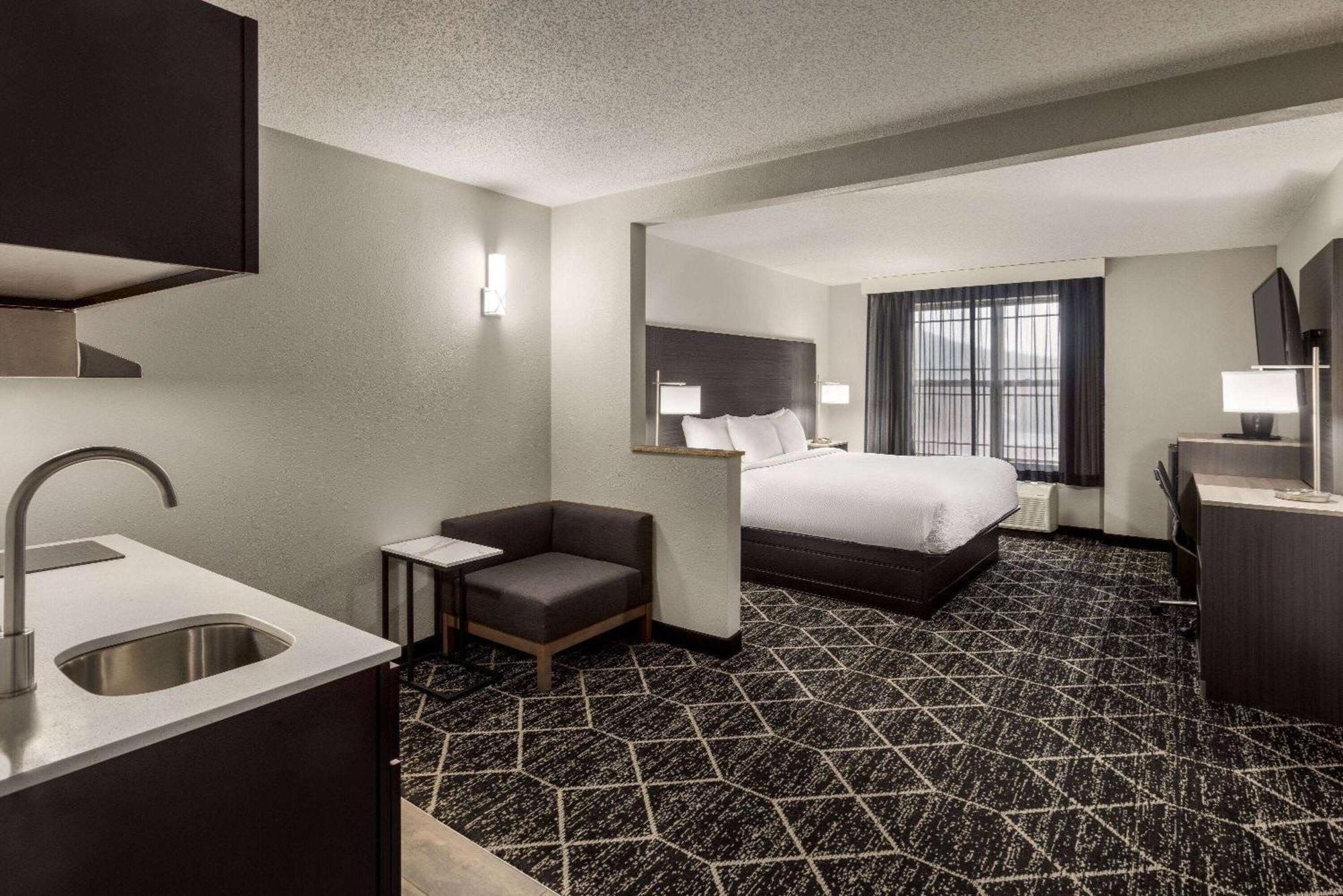 La Quinta Inn & Suites By Wyndham Lake George Eksteriør bilde
